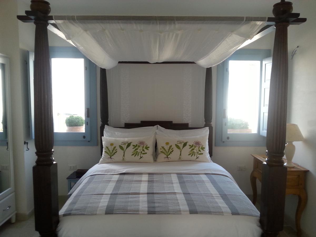 The Proud Garden Bed & Breakfast Каровиньо Екстериор снимка
