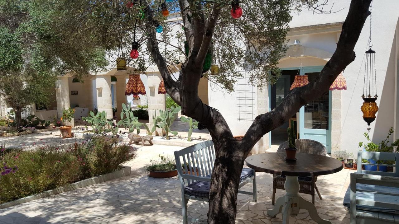 The Proud Garden Bed & Breakfast Каровиньо Екстериор снимка
